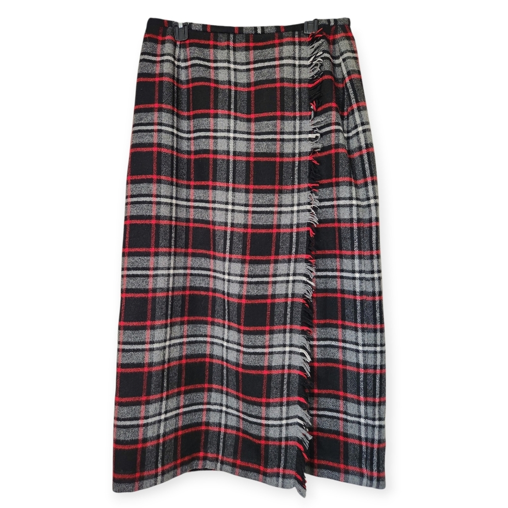 Vintage Michele Black/Red Wool Blend Tartan/Plaid Cabincore Maxi Skirt Sz 14/16